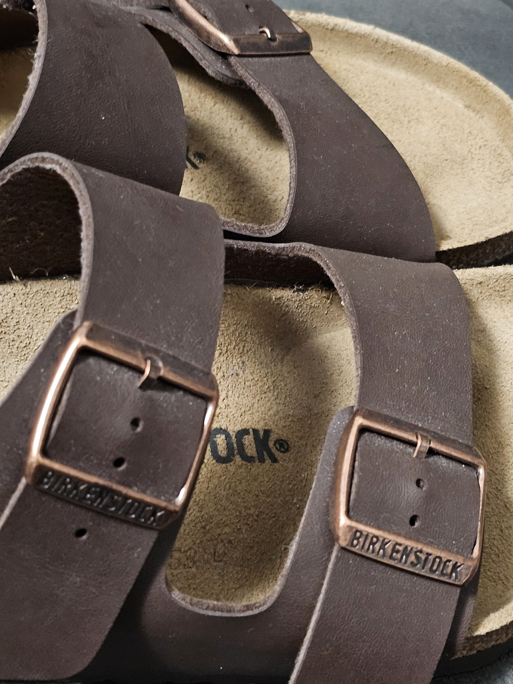 NWT Birkenstock Arizona Dark Brown Sandals EU 40 M 7-7.5 W 9-9.5 - Picture 8 of 9